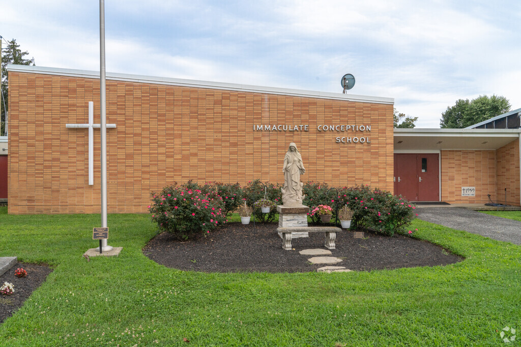 Immaculate Conception School provides private education to families in Stony Point.