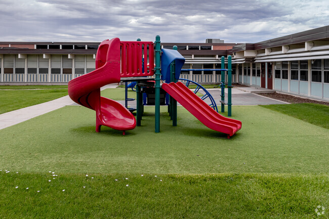 David Gourley Elementary School educates kids from PreK-6th grade.