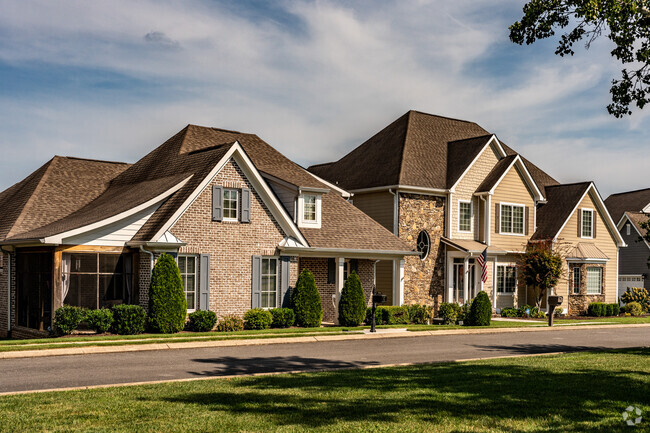 A row of brick tutor style homes in the Ooltewah-Summit Neighborhood.