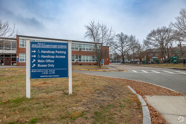 A directional sign greets you to Hollis Elementary School in Braintree.