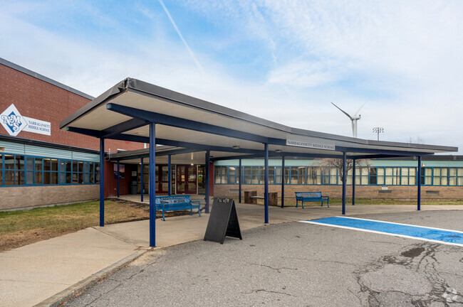 Narragansett Middle School