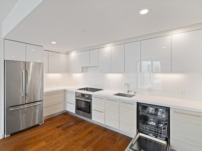 Fulton 555 unit 522, San Francisco, CA 94102 - photo 2