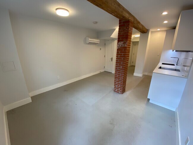 457 Massachusetts Ave unit 2, Boston, MA 02118 - photo 3