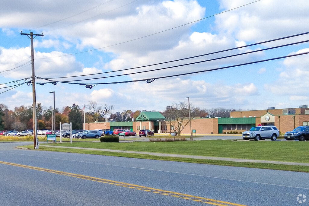 Pittsgrove Township Middle School offers student opportunities like ukelele club and track.