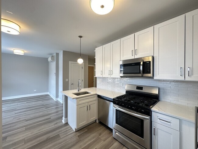 3943 N Janssen Ave unit A07C, Chicago, IL 60613 - photo 4