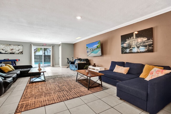 5415 Harrison St unit ID1037649P, Hollywood, FL 33021 - photo 7