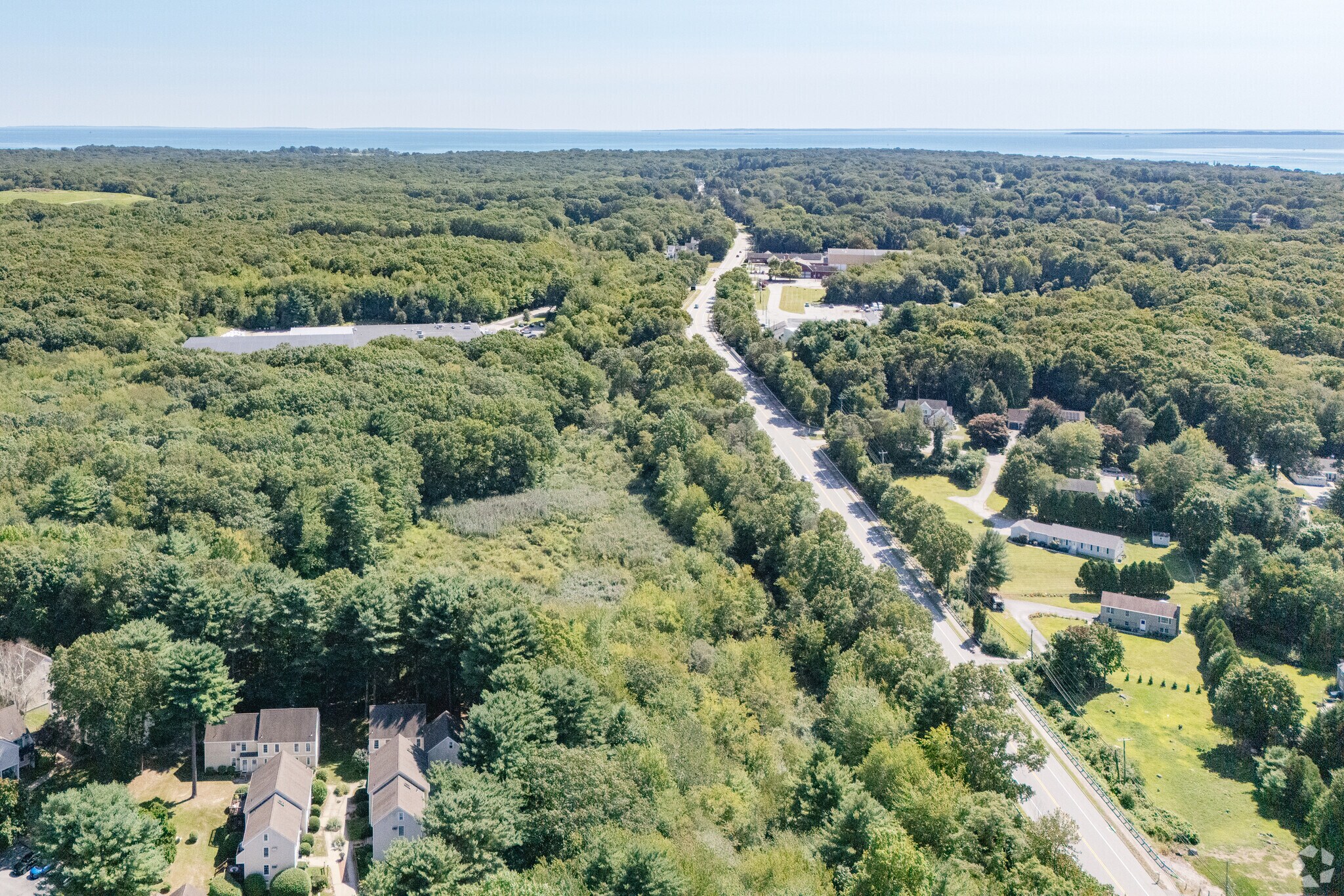 Route 213 dives into the Ridgewood neighborhood from the North at US Route 1 winding past parks.