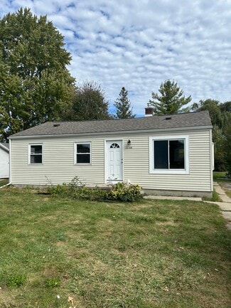 2138 N Center Rd, Burton, MI 48509