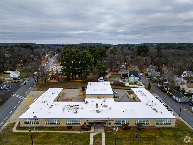 Library Street School is a kindergarten located in the town of Hudson, NH.