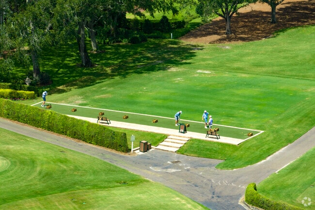 Golfview residents typically enjoy a life of luxury and all of the amenities that come with it.