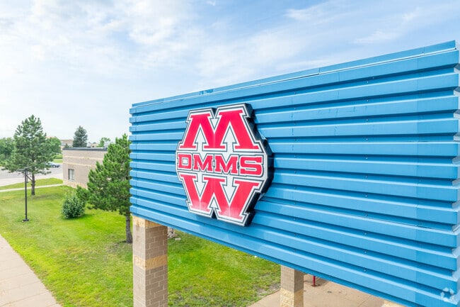 At Dakota Meadows Middle School, 36% of students are proficient in math and 59% in reading.