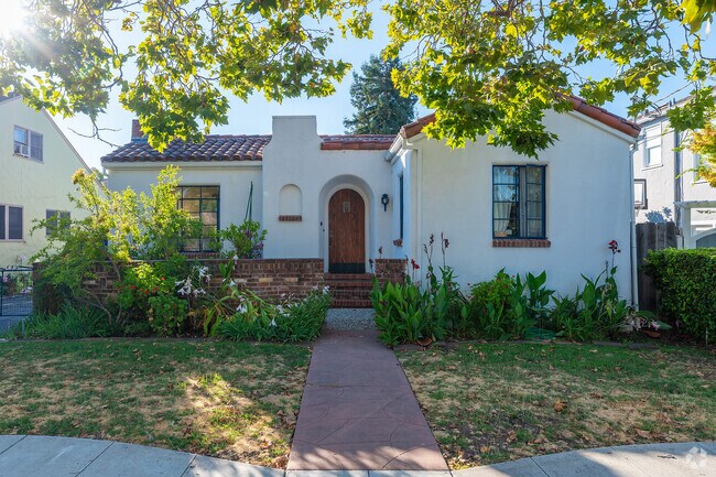 Spanish Revival bungalows add character to Staumbaugh Heller’s residential streets.
