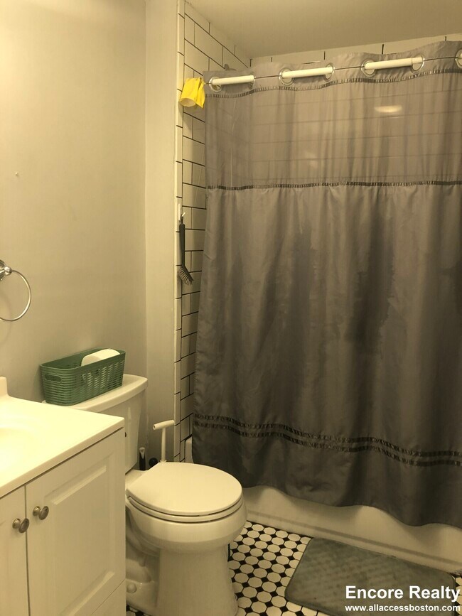 38 Crescent Ave unit TQQO D, Dorchester, MA 02125 - photo 4