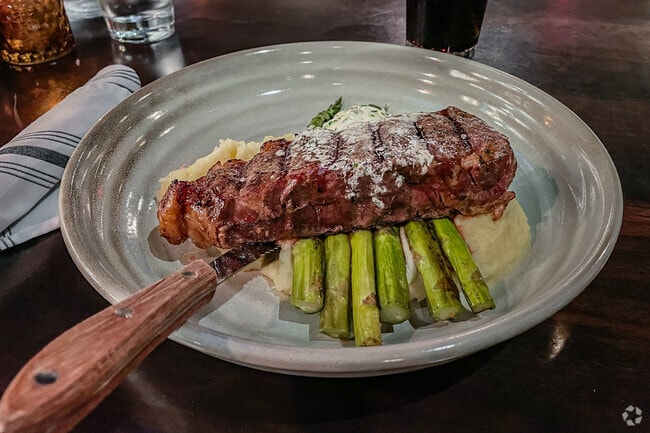 Conner's restaurant downtown Fort Wayne has amazing food.