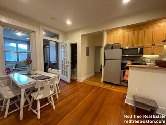 157 Winthrop Rd, Brookline, MA 02445