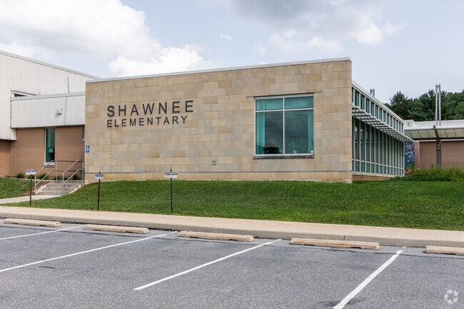 Shawnee Elementary School is part of the Easton Area School District.