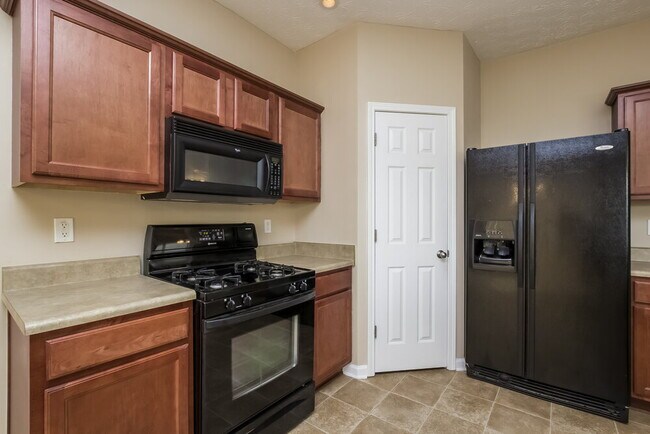 900 Gardenia Curve, Canton, GA 30114 - photo 5