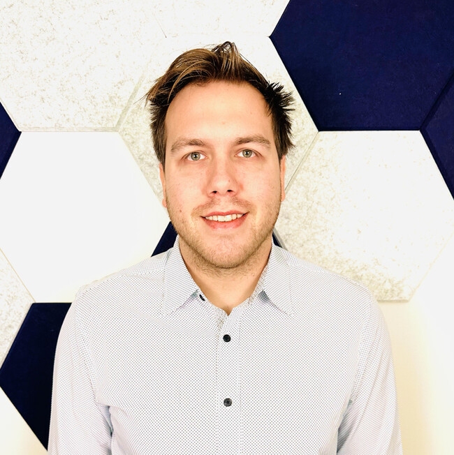 Agent Photo