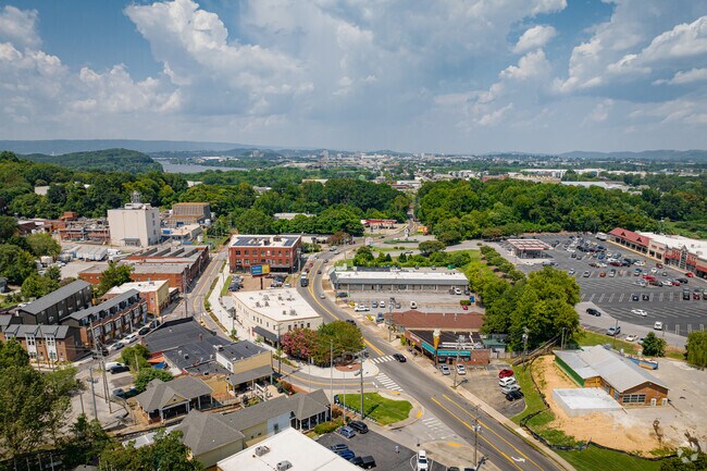 St Elmo is a historic community located only 5 minutes from Downtown Chattanooga.