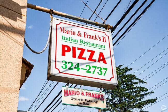 Mario & Franks is a pizza lover's paradise in Fieldsboro.