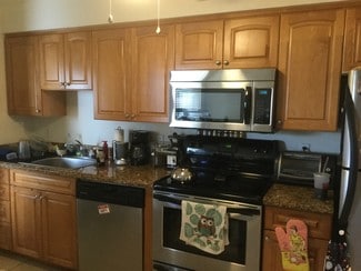 2190 SE 5th St Unit 8, Pompano Beach, FL 33062