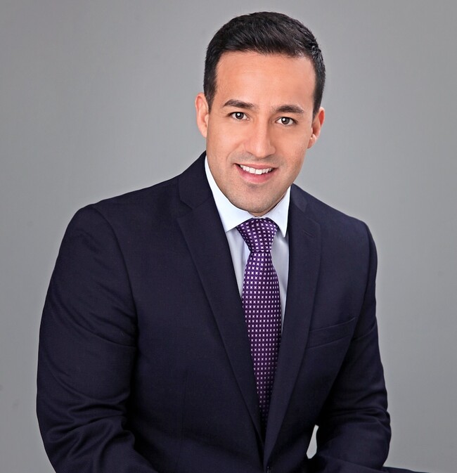 Agent Photo