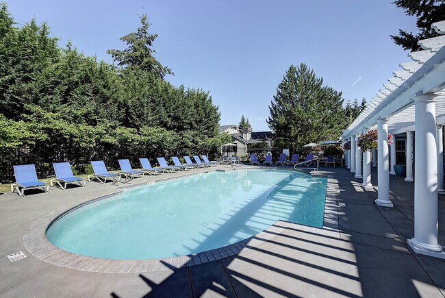 Evergreen Heights, Kirkland, WA 98034 - photo 2