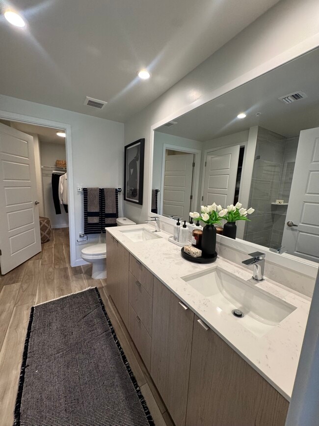 2460 NE 188th St unit 522, Miami, FL 33180 - photo 5