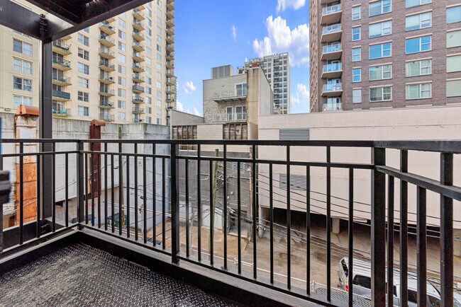 1220 N La Salle Dr unit H4, Chicago, IL 60610 - photo 7