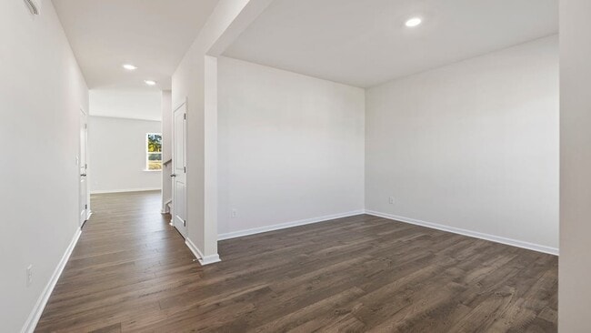 1621 Yarrow Ln, Lyman, SC 29365 - photo 2