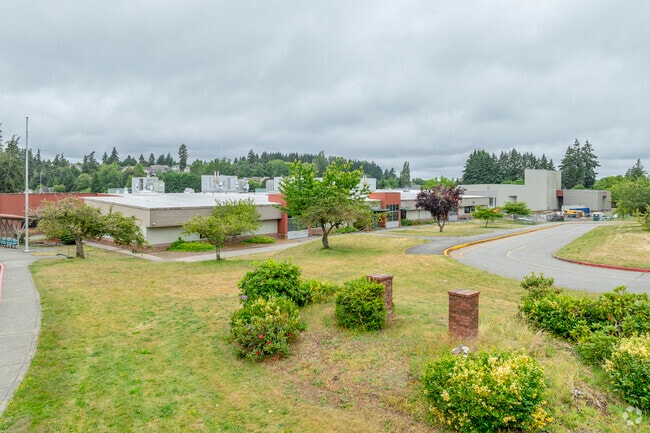 Poulsbo Middle School offers 1:1 devices for students, prioritizing digital literacy.