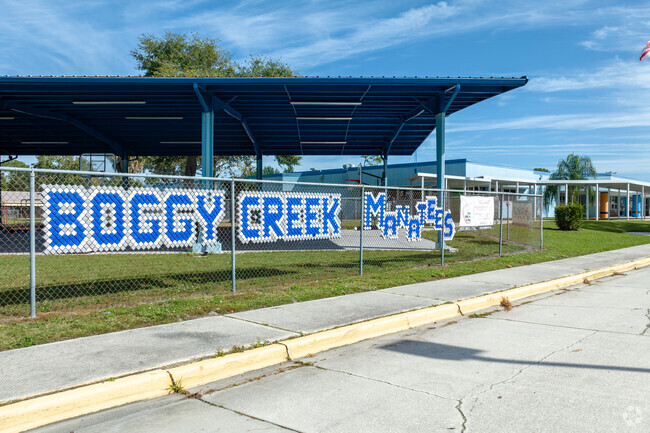 Boggy Creek Elementary School has a student-teacher ratio of 15 to 1.