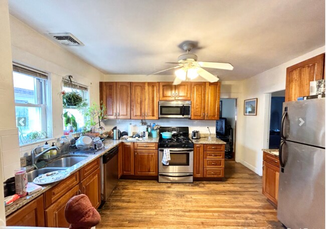 24-26 Stockwell St unit 2, Boston, MA 02120 - photo 2