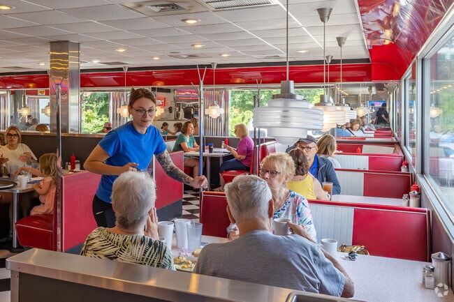 Diners of Forest Hills can head to Manheim Diner for comfort food and friendly service.