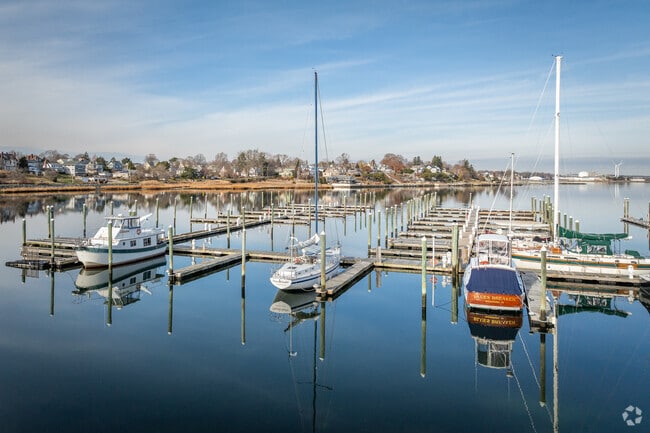 Enjoy waterfront dining and yacht services at Rhode Island Yacht Club in Cranston, RI.