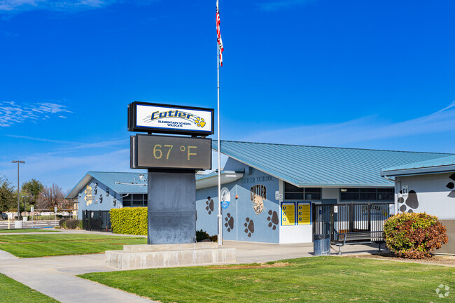 Cutler Elementary School, Cutler CA