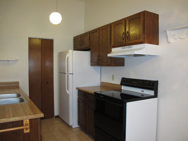 3289 N Good Hope Cir unit A, Clifton, CO 81520 - photo 6