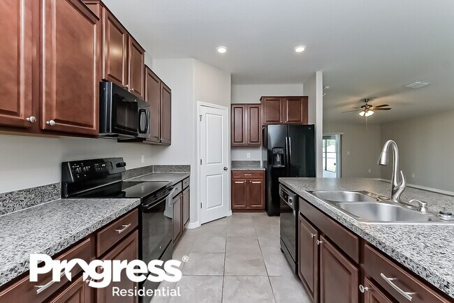 11222 Leland Groves Dr, Riverview, FL 33579 - photo 6