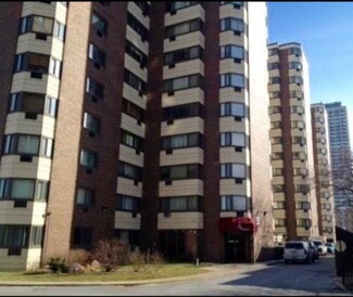 7337 S South Shore Dr Unit 531, Chicago, IL 60649