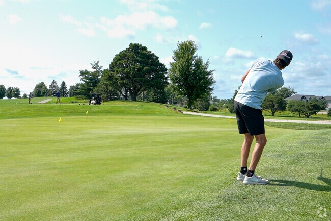 Take a swing or two at the Ellis Golf Course, located in the Ellis Harbor neighborhood.