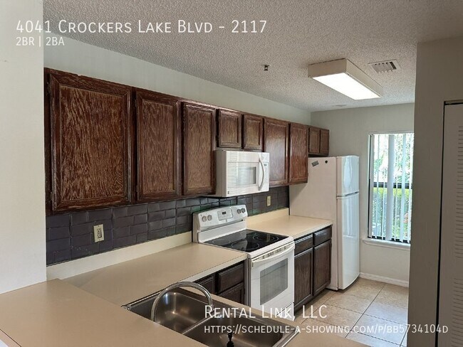 4041 Crockers Lake Blvd unit 2117, Sarasota, FL 34238 - photo 5
