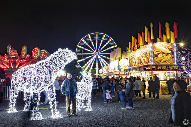 The Festival of Lights in Bull Run invites locals to a memorable night of carnival activities.