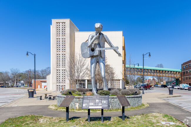 The Singing River Sculpture commemorates the individuals who have made The Shoals area the 