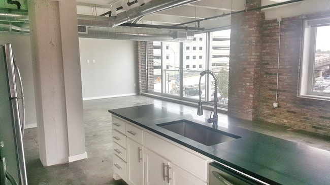 Jacobs Lofts on First, Tulsa, OK 74120 - photo 2