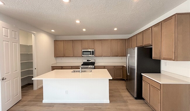 1457 Valle de Colores St NW, Los Lunas, NM 87031 - photo 2