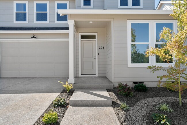 203 SE Acacia Dr unit 207AcaciaDr, Gresham, OR 97080 - photo 2