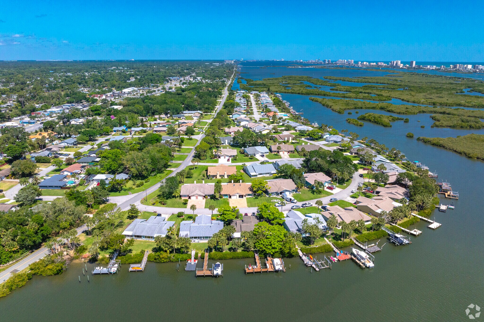 Harbour Point is only a short drive to Daytona Beach and sits along the river.