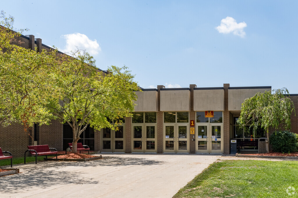 Davison High School serves students throughout Davison and nearby townships.