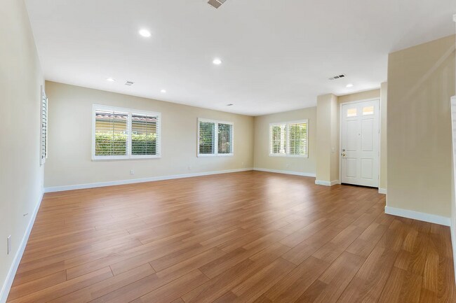 25617 Henley Way, Stevenson Ranch, CA 91381 - photo 5