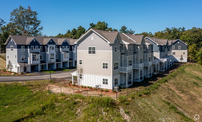 Amelia Villages, Nashua, NH 03062 - photo 5